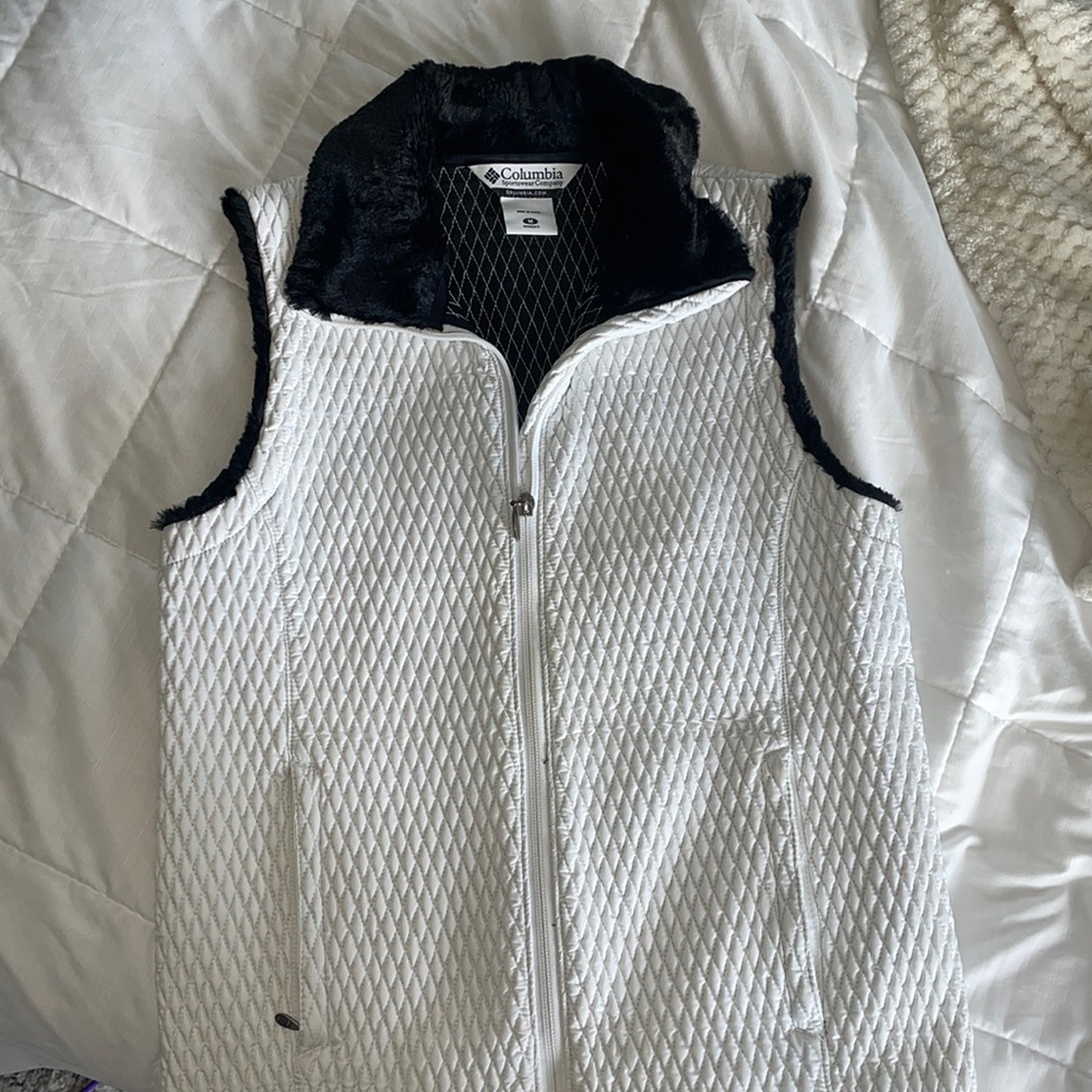 Columbia vest